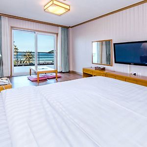 Korean-Style Deluxe Double Room Sea View